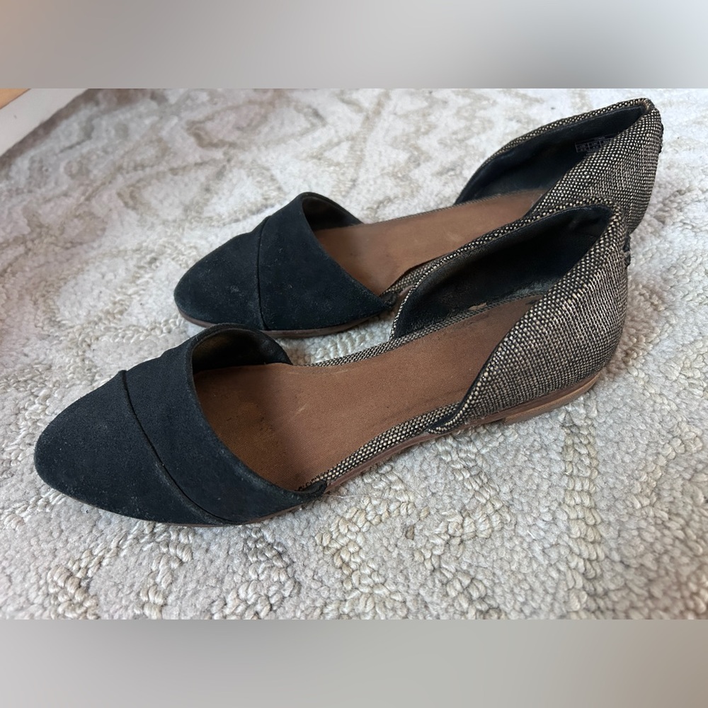 Toms Black Suede and Metallic Women's Flats W6.5